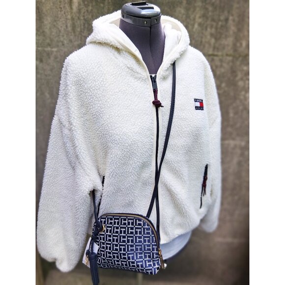 2 Items Tommy Jeans Teddy Bear Jacket NWOT with Tommy Crossbody NWT - Picture 2 of 7